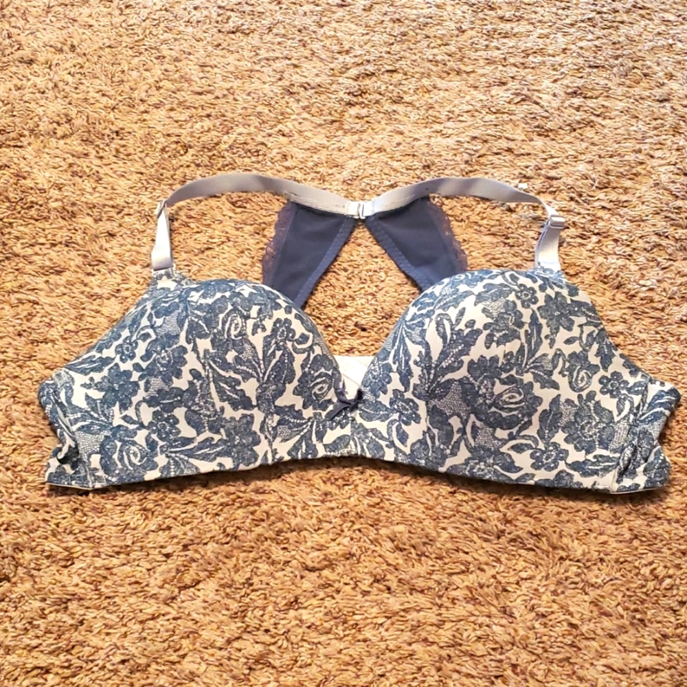 EUC Cacique Racerback Wire- Free Plunge Bra 5 Hook Size 44C
